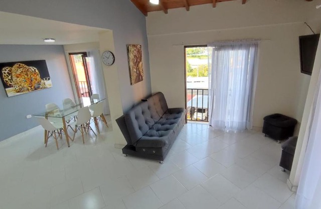 Apartamento con vista al embalse