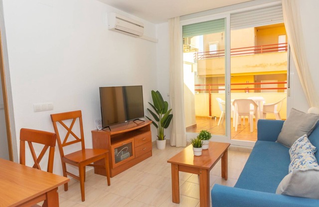 Apartamento con piscina y garaje en los Caños de Meca.