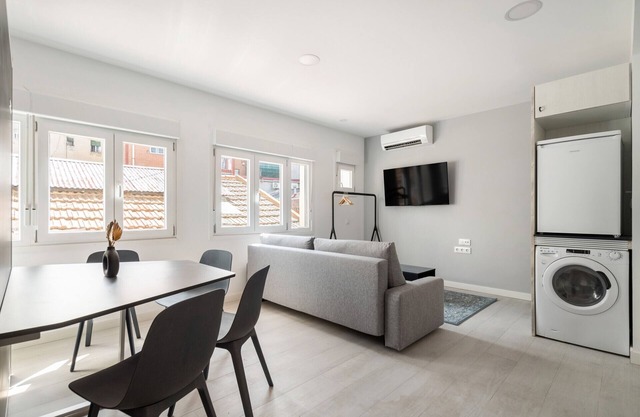 apartamento reformado en madrid rio de alquiler temporal