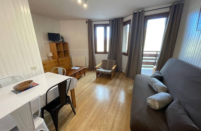 Apartaments Moblats Pas + Studio 3/4