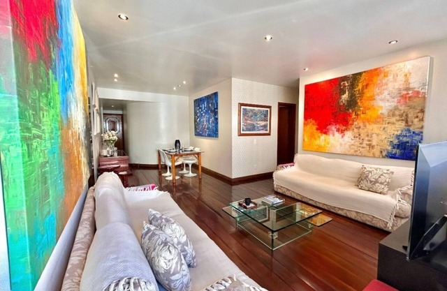Apartment in RJ 350 meters from Flamengo Beach close to shops for digital nomads