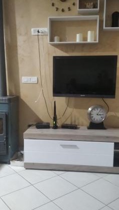 Apartman,Siv, Prijevor