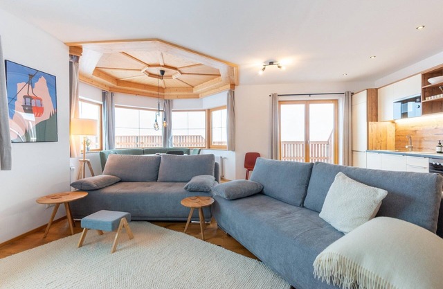 Apartment in Stubai near Ski Lift