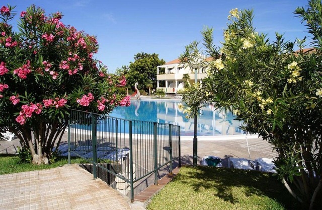 Apartment "La Luna" to feel comfortable with large pool