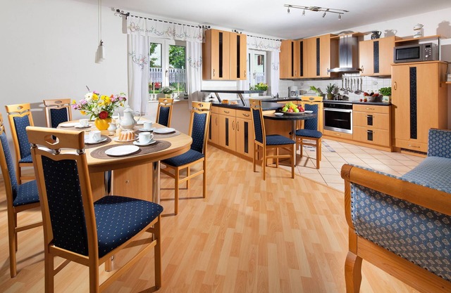 Apartment 1 Abtsee, 100 am up to 4 pers., 2 bedrooms, eat-in kitchen, terrace