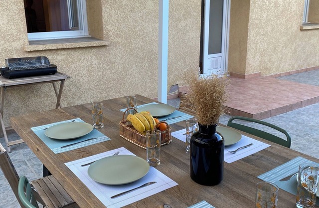 Apartment 100 metres from Miomo beach