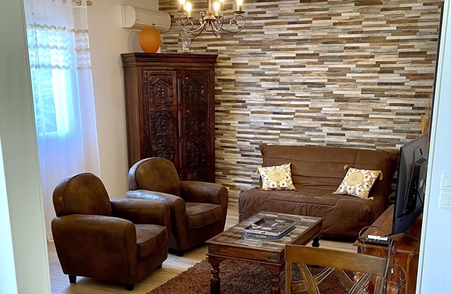 Apartment 2/4 pers. with large swimming pool in a tropical park