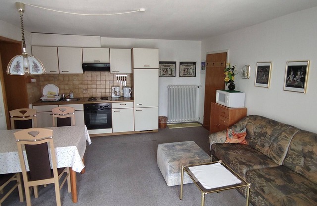 Apartment '2' with Lake View, Shared Garden and Wi-Fi