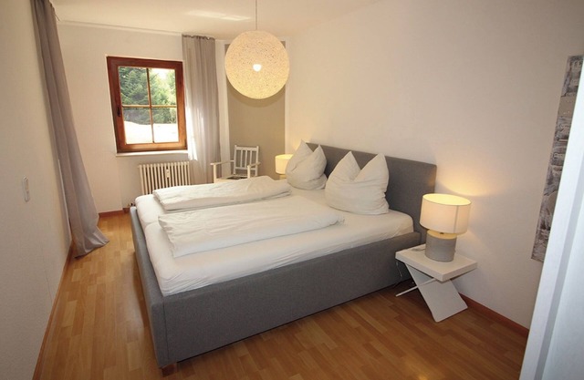 Apartment '2 Zimmer Appartement 6' with Private Terrace and Wi-Fi
