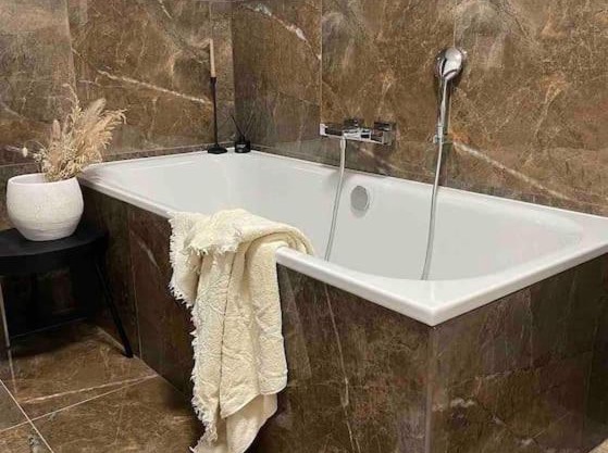 Apartment 4 Zimmer 111 Qm Küche, großes Balkon, 2x Bad Auto Parkplatz Citynah Braunschweig