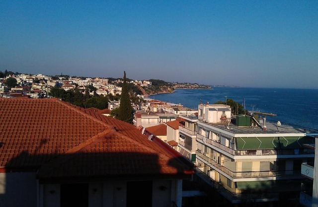 Apartment 60m from sea!