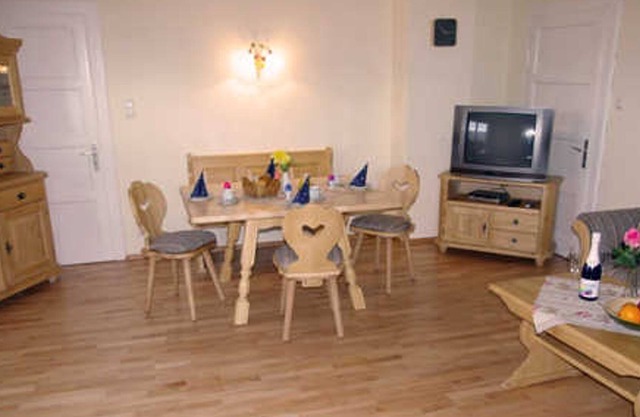 APARTMENT ALMRAUSCH - Gasthof am Gasteig