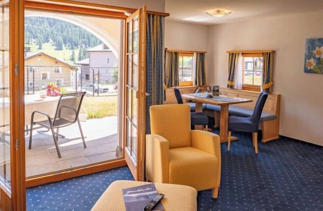 Apartment Allegra Sur 102 in Zuoz - 4 persons, 1 bedrooms