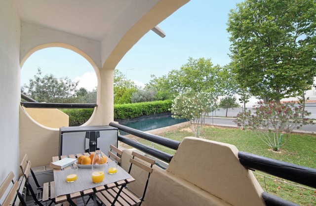 Apartment 'Alvor Quinta Nova' close to the Sea with Shared Pool & Wi-Fi