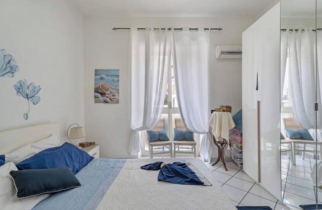 Apartment 'Angie' with Balcony, Wi-Fi and Air Conditioning