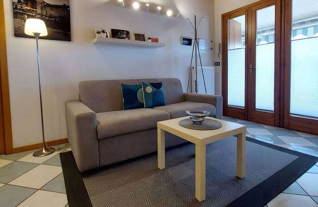 Apartment 'Apart Dina' with Private Terrace, Wi-Fi and Air Conditioning