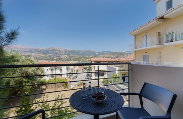 Apartment 'Ardavani City 5' with Shared Terrace, Shared Garden and Air Conditioning