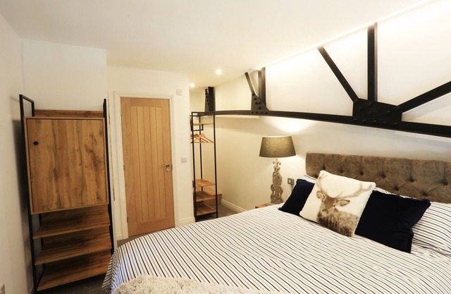 Apartment at Hotl Aparts at Deal House