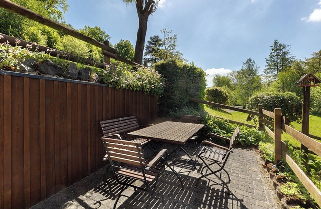 Apartment 'B - Suite' with Private Terrace and Wi-Fi