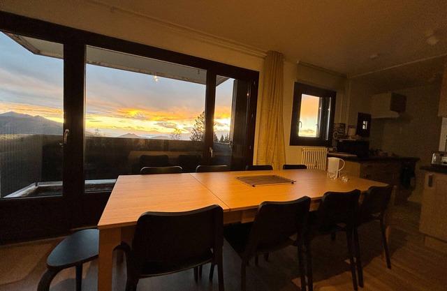 Apartment 'Bel Appart Vue Pistes Et Montagnes' with Mountain View and Balcony