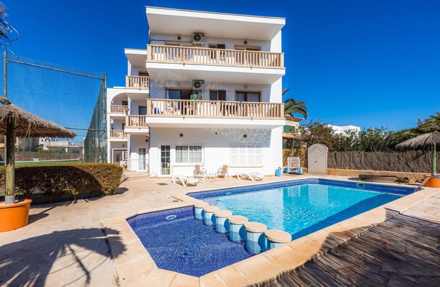 Apartment 'Can Salas 1 Dormitorio 204' with Mountain View, Wi-Fi and Air Conditioning