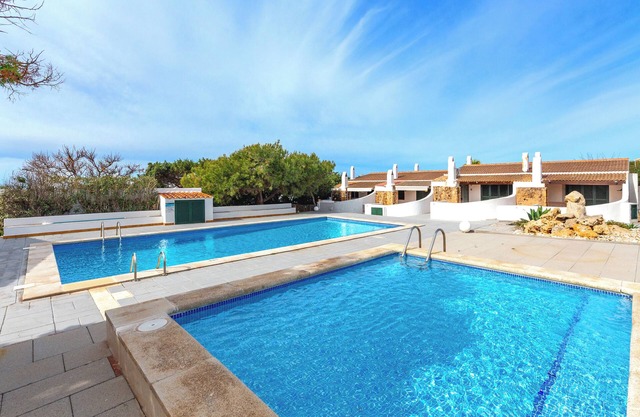 Apartment 'Casita del Faro' with Shared Pool, Wi-Fi and Air Conditioning