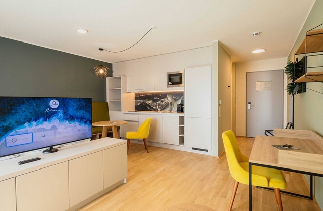 Apartment Copacabana mit Balkon und Küchenzeile - Rioca Vienna Posto 1