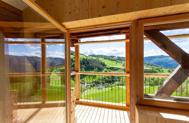 Apartment "Daimlhof Ferienwohnung Lärchenzweig" with Mountain View, Garden, Balcony & Wi-Fi