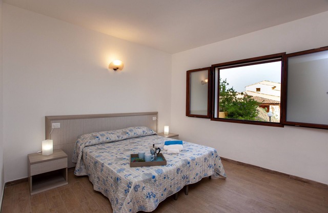 Apartment "Diana 3" Close to Several Beaches with Garden & Terrace