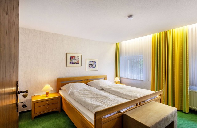 Apartment 'Doppelzimmer 11' with Shared Terrace and Wi-Fi