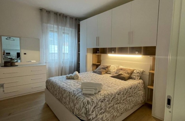 Apartment 'Emmie House' with Mountain View, Balcony and Wi-Fi
