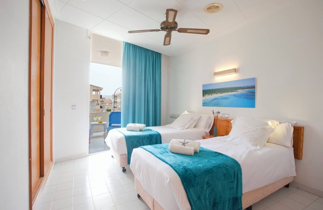 Apartment "Es Trenc 1 Colonia de Sant Jordi" with Balcony, Wi-Fi & Air Conditioning