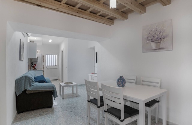Apartment 'Magnolio' with Shared Terrace, Wi-Fi and Air Conditioning