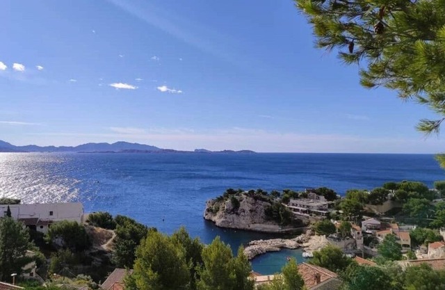 Apartment/ Flat - Le Rove