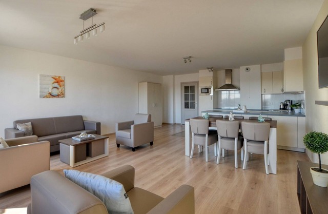 Apartment for 6 people (4 adults - 2 children) with balcony