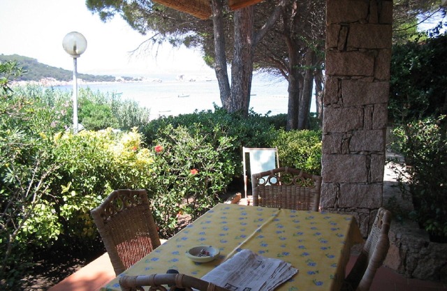APARTMENT FOR SEA FRONT WITH TERRACE