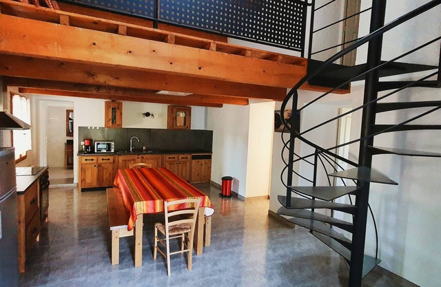 Apartment in village house sleeps 7, garden and pool.