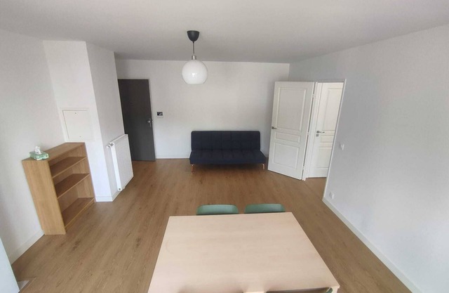 Apartment near the Saint-Ouen antique market