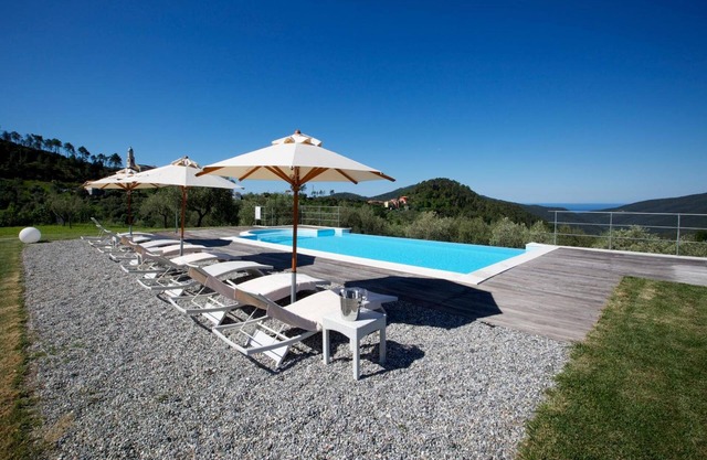 Apartment 'Frantoio' with Sea View, Wi-Fi and Air Conditioning