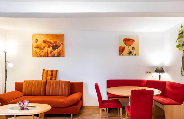 Apartment 'Haus Edith Fewo' with Mountain View, Shared Garden and Wi-Fi