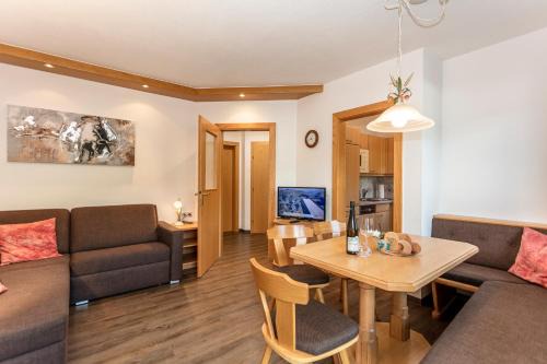 Apartment Hintermaisalm