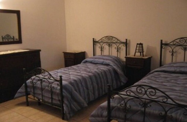 Apartment in complex with ample parking and close to 15min from the sea
