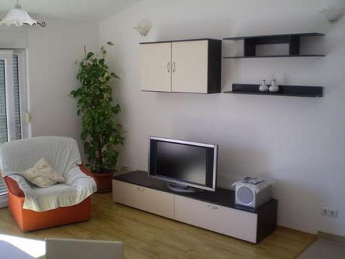 Apartment in Duce with sea view, balcony, air conditioning, WiFi 5060-1