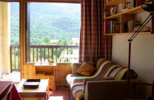 Apartment in residence