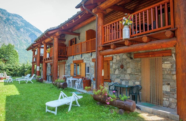 Apartment in Antey-Saint-André with Mountain Views