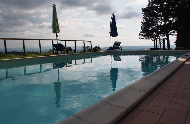 Apartment in Tuscan stone house, surrounded by nature with private pool