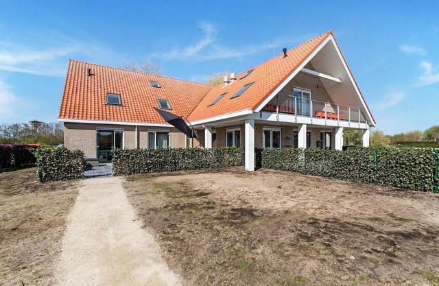 Apartment in Nes near Vlijen Recreation Area
