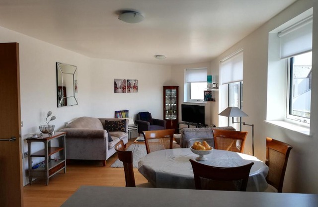 Apartment in Newbury Parkway Centre
