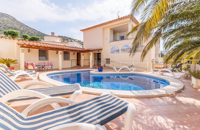 Apartment in Rosas with Private Pool & Bay View