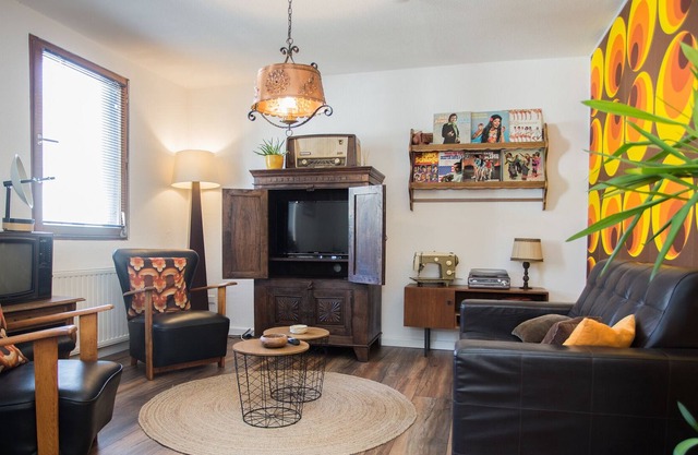 Apartment in small complex with all amenities and swimmingpool around the corner: